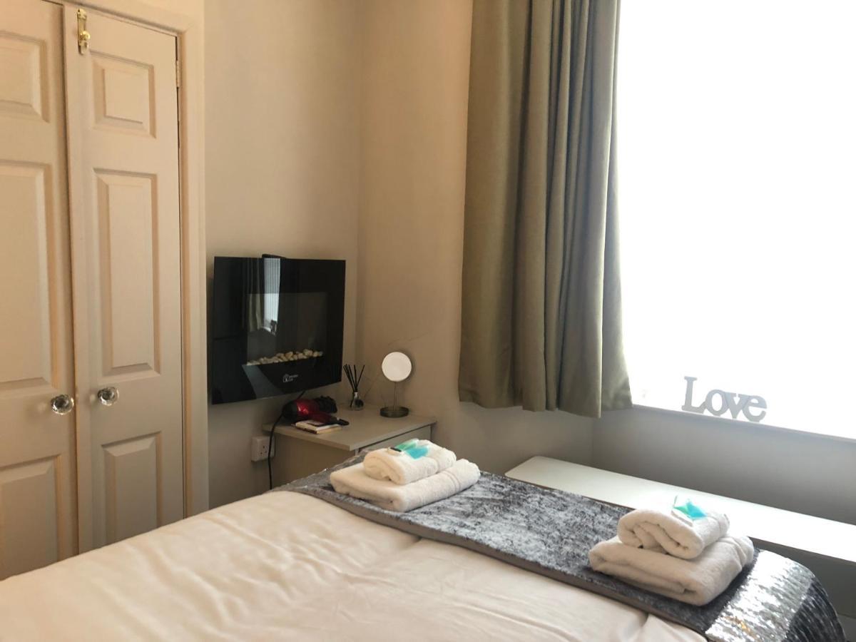 3 Double Bed Brittania Styled Central Home Near Lfc Sleeps 6 With Free Business Super Fast Fibre Broadband Liverpool Luaran gambar