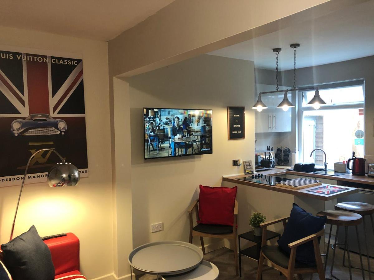 3 Double Bed Brittania Styled Central Home Near Lfc Sleeps 6 With Free Business Super Fast Fibre Broadband Liverpool Luaran gambar