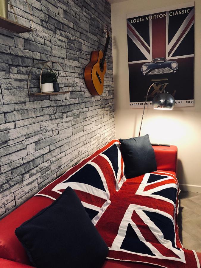 3 Double Bed Brittania Styled Central Home Near Lfc Sleeps 6 With Free Business Super Fast Fibre Broadband Liverpool Luaran gambar