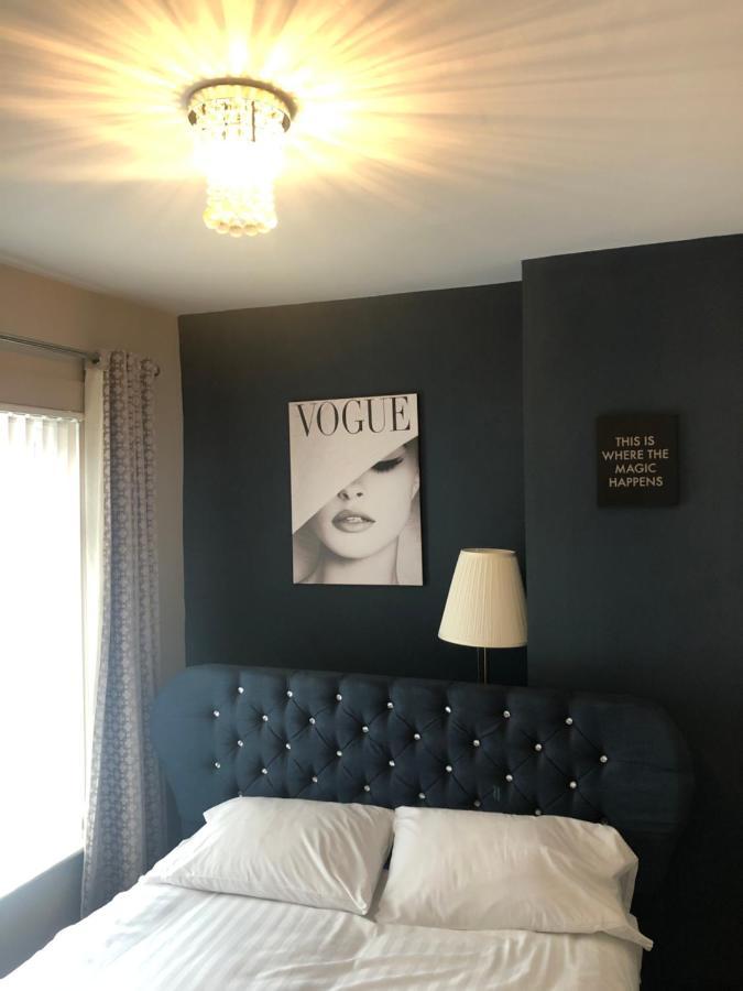 3 Double Bed Brittania Styled Central Home Near Lfc Sleeps 6 With Free Business Super Fast Fibre Broadband Liverpool Luaran gambar