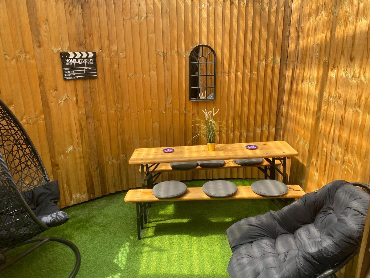 3 Double Bed Brittania Styled Central Home Near Lfc Sleeps 6 With Free Business Super Fast Fibre Broadband Liverpool Luaran gambar