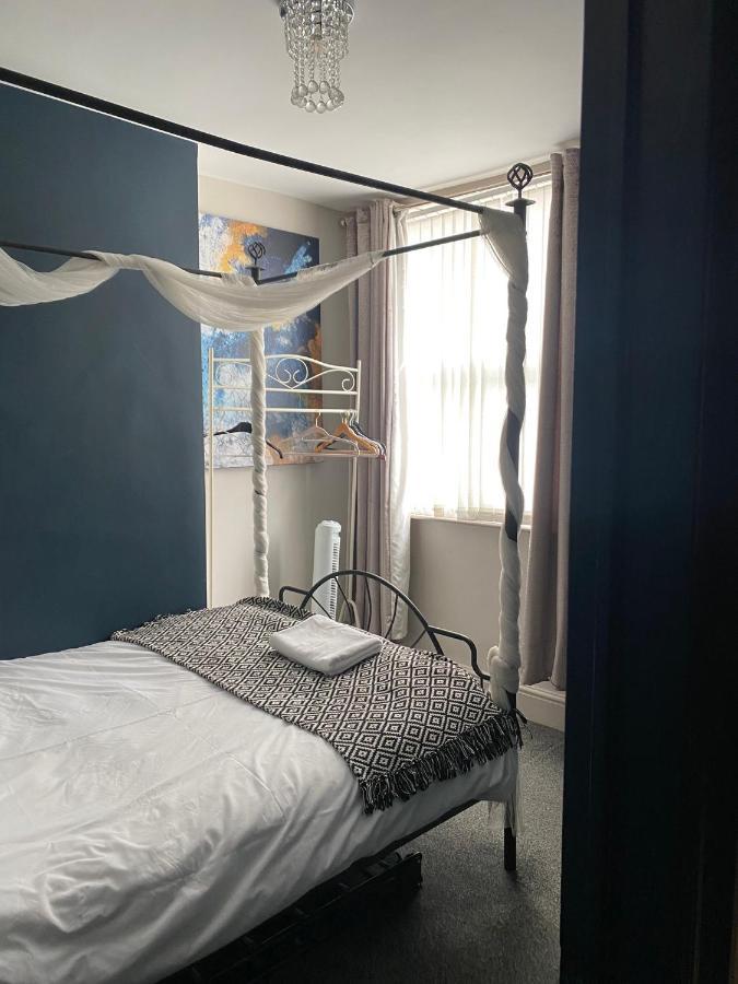 3 Double Bed Brittania Styled Central Home Near Lfc Sleeps 6 With Free Business Super Fast Fibre Broadband Liverpool Luaran gambar