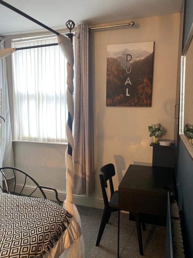 3 Double Bed Brittania Styled Central Home Near Lfc Sleeps 6 With Free Business Super Fast Fibre Broadband Liverpool Luaran gambar